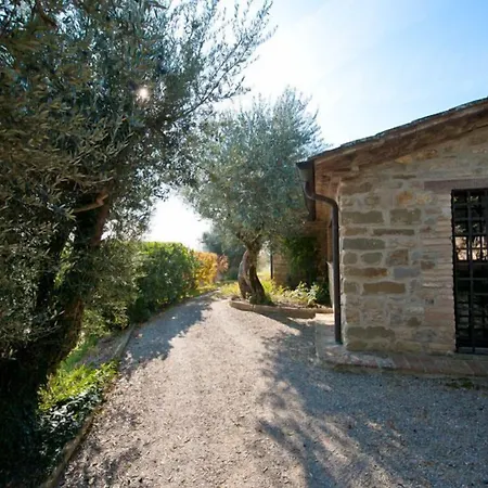 Borgo Di Bastia Creti בית כפרי